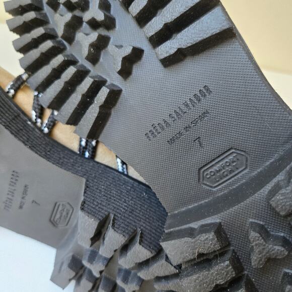 Freda Salvador NEW Claudia Leather Lace Up Combat Platform Boots Lug Sole Size 7 - Picture 11 of 12